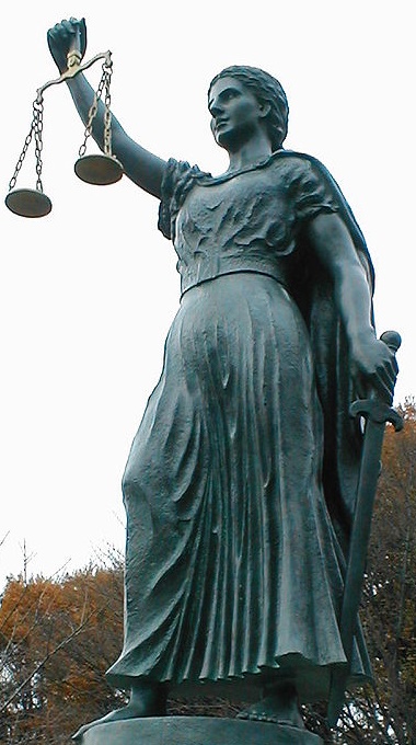 正義の女神：https://commons.wikimedia.org/wiki/File:Statue_of_Themis.jpg